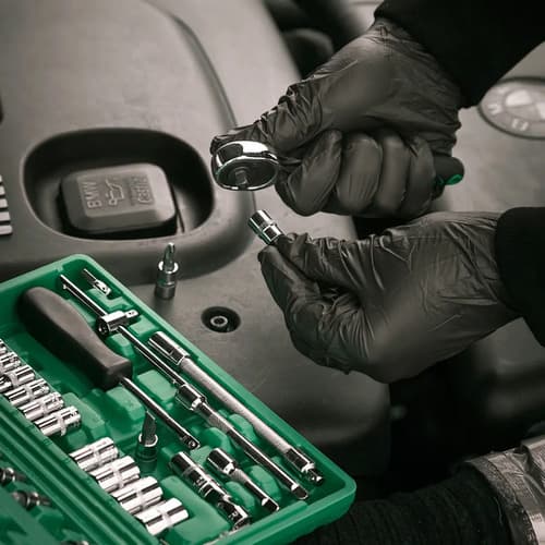Juego De Dados 46 Piezas Con Llaves Y Maletín De Transporte