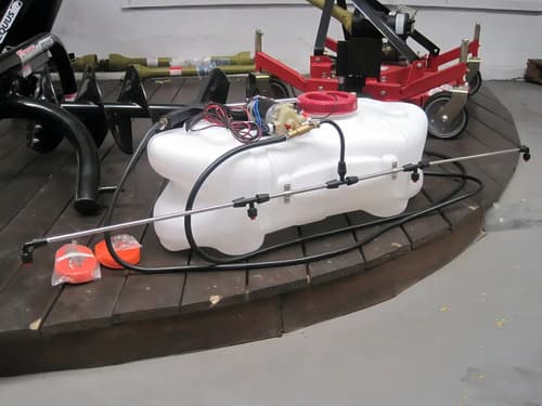 Fumigadora P/cuatriciclo O Tractor Equus Sx-cz60a 60l - Smf Color Blanco
