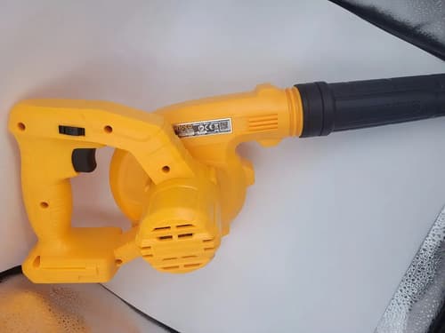 Sopladora A Batería Ingco Cabli20018 P20s Sin Bateria Sin Cargador Naranja