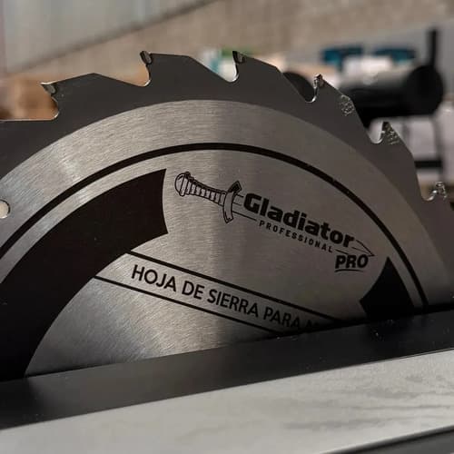 Sierra De Banco Gladiator Pro Sm710 1800w Disco 25.4cm