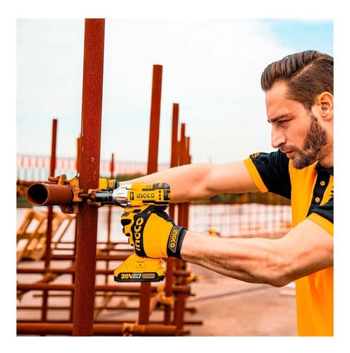 Llave De Impacto Brushless 1/2 + Lámpara + Juego Dados Color Amarillo