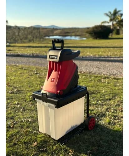 Chipeadora Electrica 2400w C/caja De Recoleccion Equus
