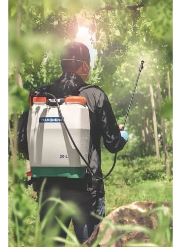 Pulverizador Fumigador Mochila Manual 20 Litros Tramontina Blanco