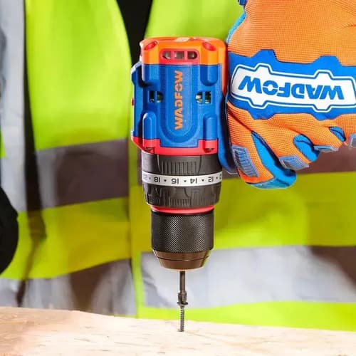 Taladro Atornillador 2 Batería 20v Cargador Y Accesorios Color Azul Frecuencia 50 60