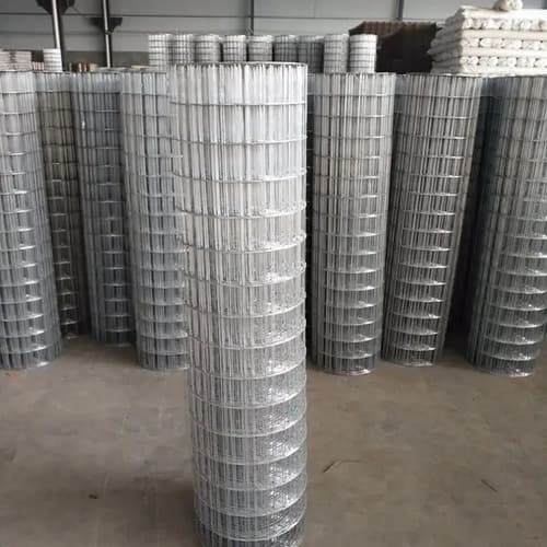 Malla Electrosoldada Galvanizada Rainer De Acero Para Cercos 2 X 25 M Plateado