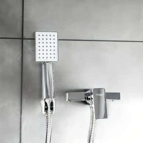 Monocomando Italomix Lh-3329 Mezcladora De Ducha Pared Cromada Plateado Cromado