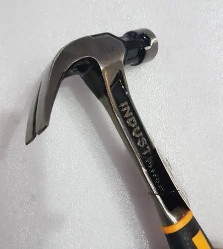 Martillo Uña 450g Industria Mango Forjado Antishock Ingco