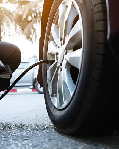 Inflador Con Manómetro Ingco Para Autos Motos Y Bicicletas