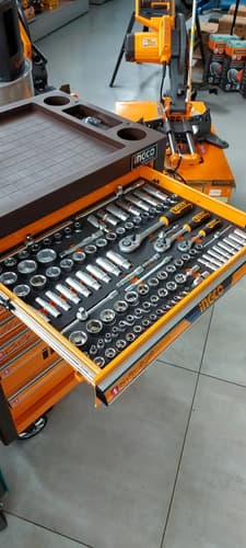 Gabinete Carro De Taller Con 328 Herramientas Ingco Naranja Claro