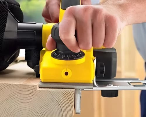 Cepillo Eléctrico De Mano Stanley Profesional Stpp7502 8.2cm Amarillo