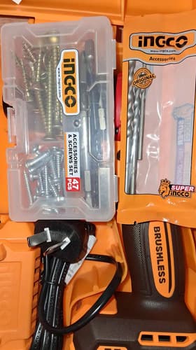 Taladro Atornillador Percutor Ingco Brushless 55nm Compa Color Naranja Frecuencia 50