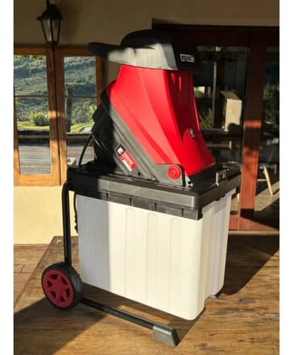 Chipeadora Electrica 2400w C/caja De Recoleccion Equus