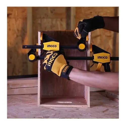 Prensa Rápida Autoajustable Ingco De Hierro Para Sujeción De 24  Y 135 Kg