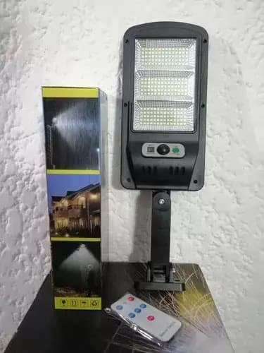 Focos Solares Led 60w, Sensor De Movimiento, Control Remoto Negro Blanco Frío