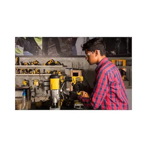 Taladro Percutor Atornillador Inalámbrico De 10mm Dewalt Dcd716d2 + 2 Baterías De 2ah + Accesorio Con Maletín De Transporte Amarillo