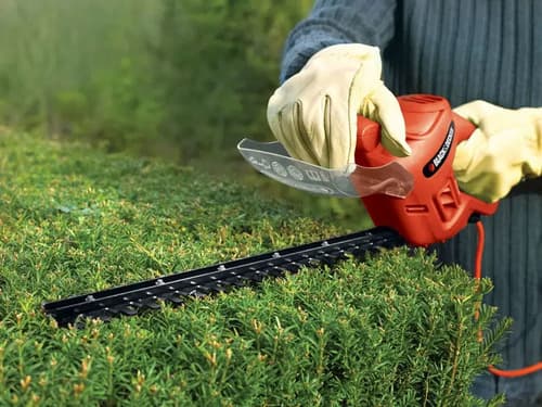 Cortacerco Eléctrico Black Decker 400w 42cm Ht420 Para Podar Naranja