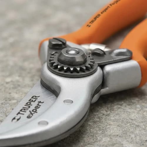 Tijera 8'' Para Podar Jardín De Aluminio Forjado Profesional Truper Expert Naranja Claro