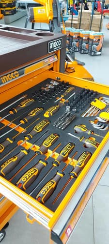 Gabinete Carro De Taller Con 328 Herramientas Ingco Naranja Claro