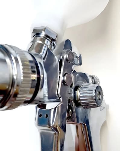 Pistola De Pintar Gravedad Bta Tools Hvlp Boquilla 1.3mm 600ml Gris